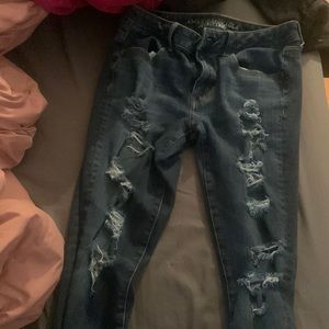 Juniors American Eagle Ripped Jeans